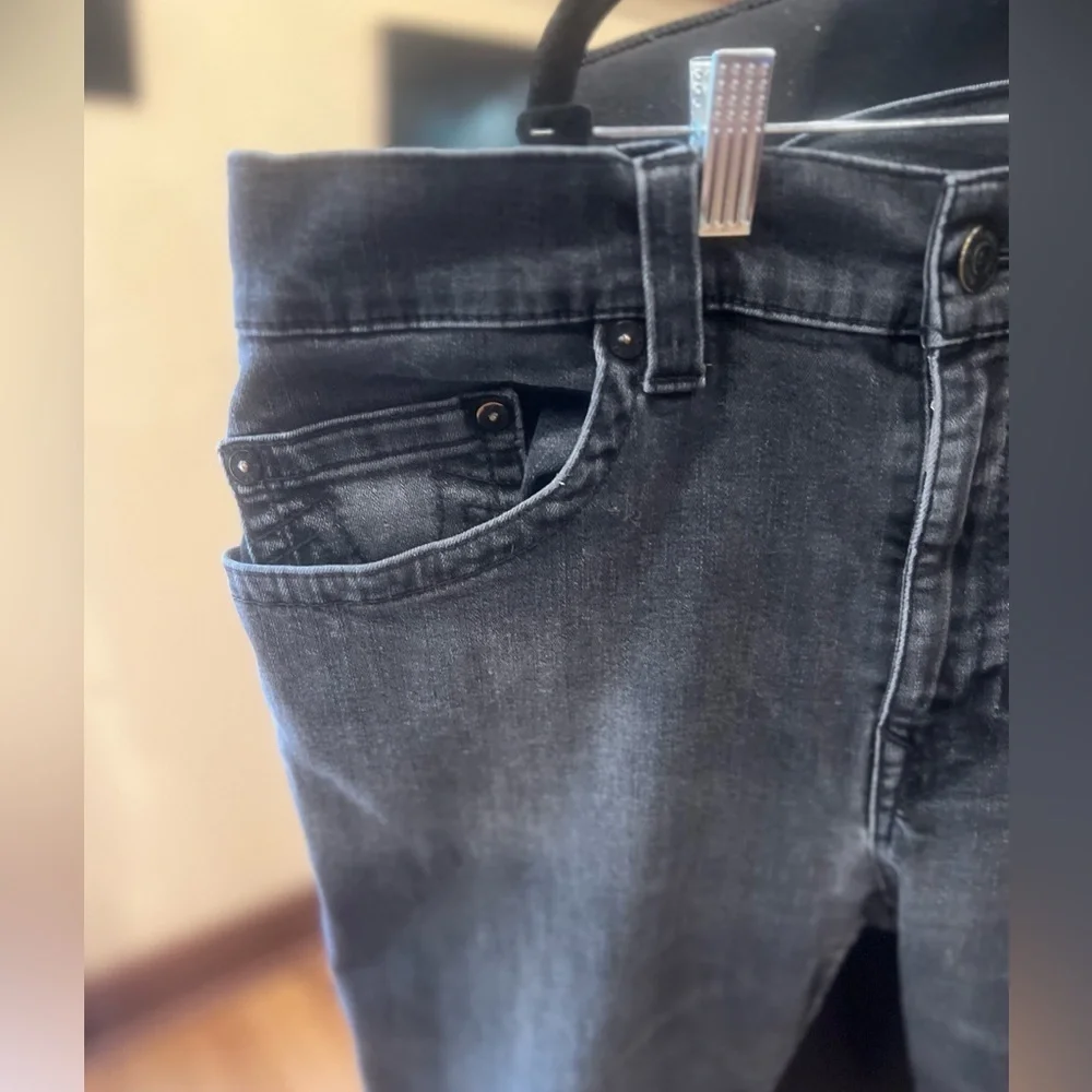 True Religion “Slim” jeans size 40 in GUC